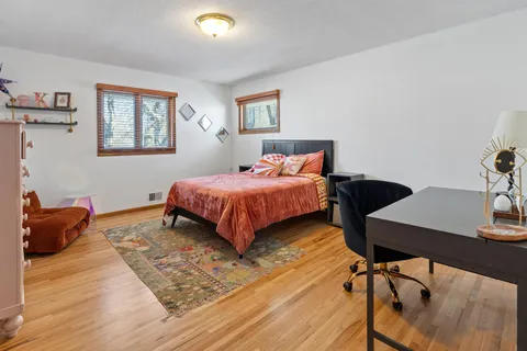 $850,000 | 4909 Poppy Lane, Edina, MN 55435