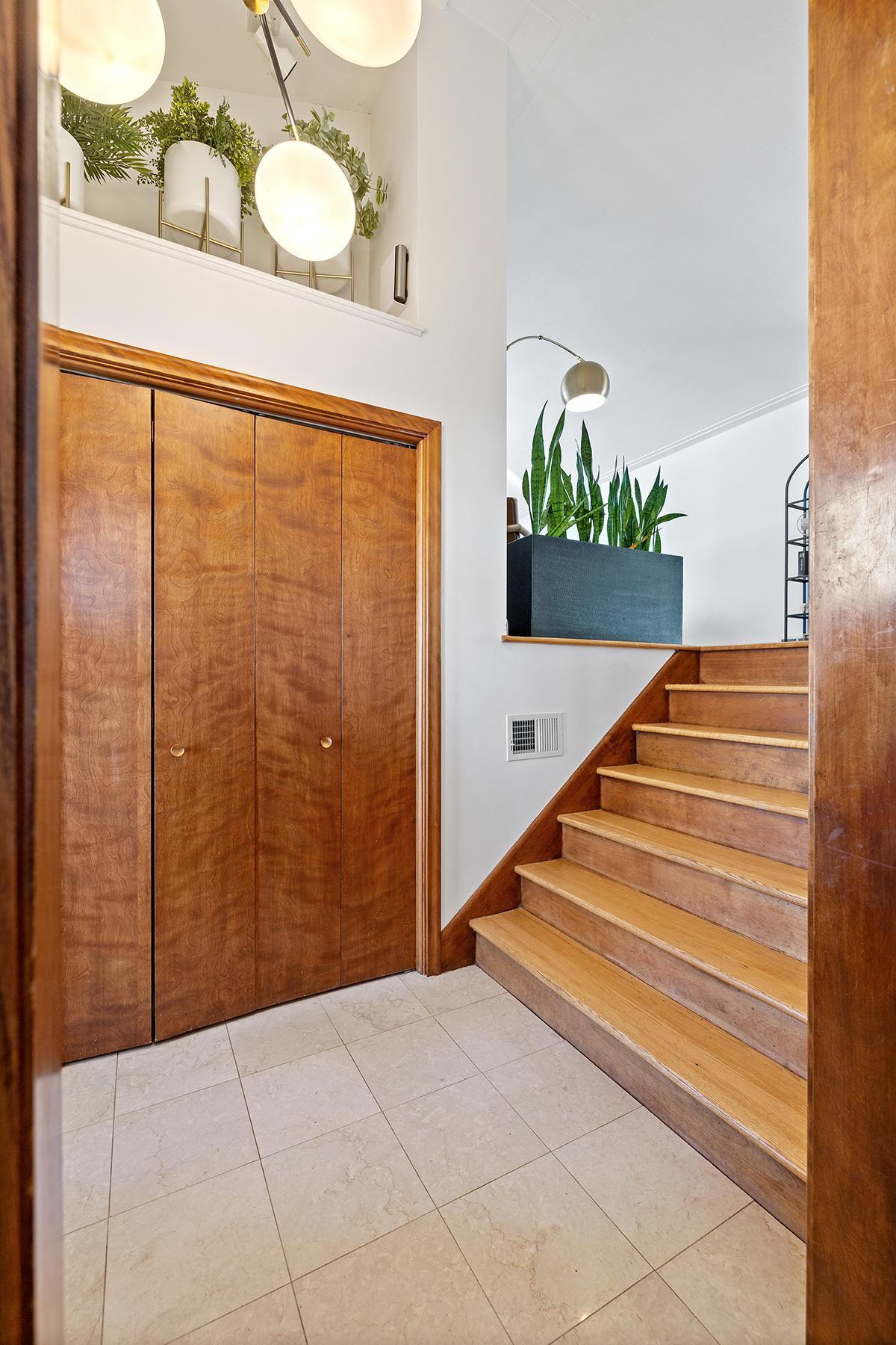 4909 Poppy Lane Edina, MN 55435 - Photo 3 of 42