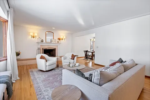 $850,000 | 4909 Poppy Lane, Edina, MN 55435