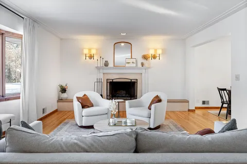 $850,000 | 4909 Poppy Lane, Edina, MN 55435