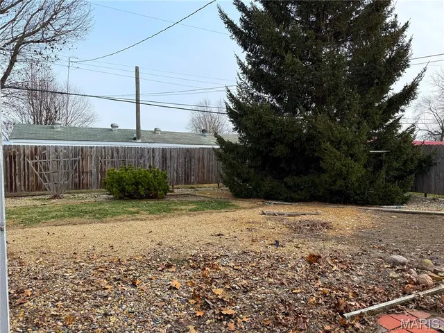 $135,000 | 611 Harrington Street, Carlinville, IL 62626