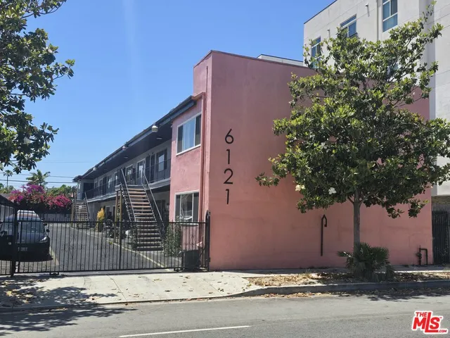 $3,195,000 | 6121 Crenshaw Boulevard, Los Angeles, CA 90043