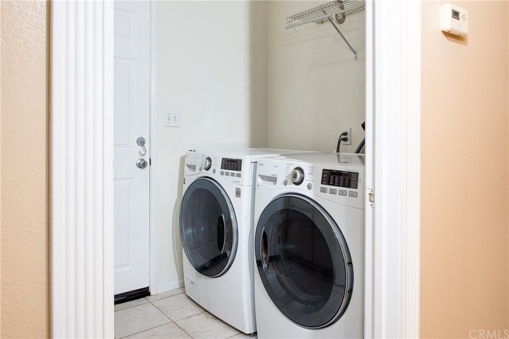 19390 De Marco Road Riverside, CA 92508 - Photo 14 of 29 Indoor Laundry room