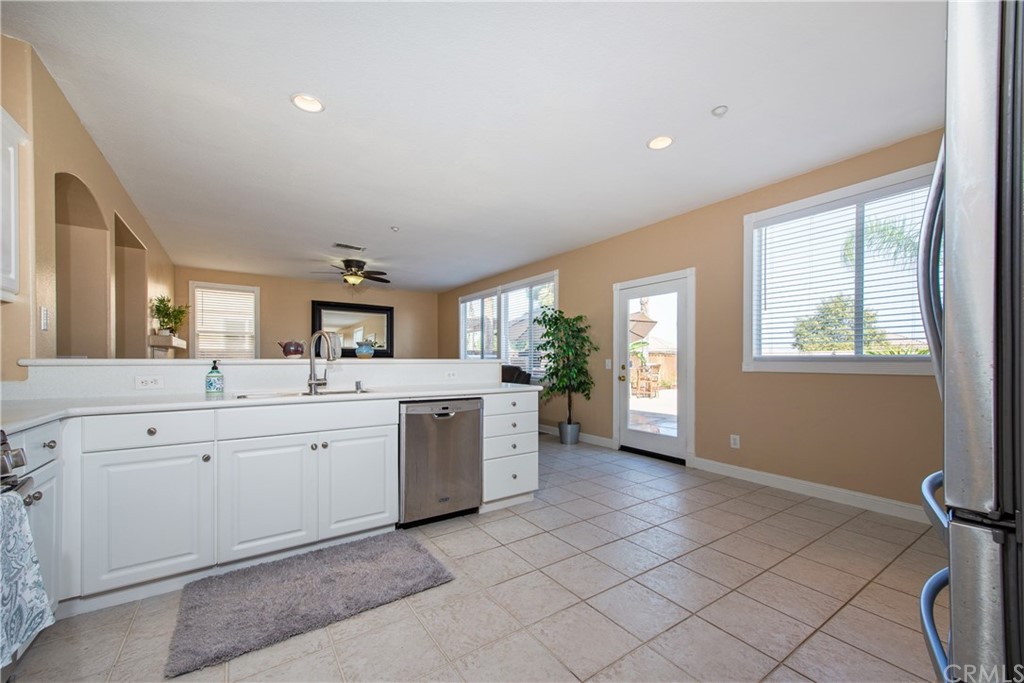 19390 De Marco Road Riverside, CA 92508 - Photo 7 of 29