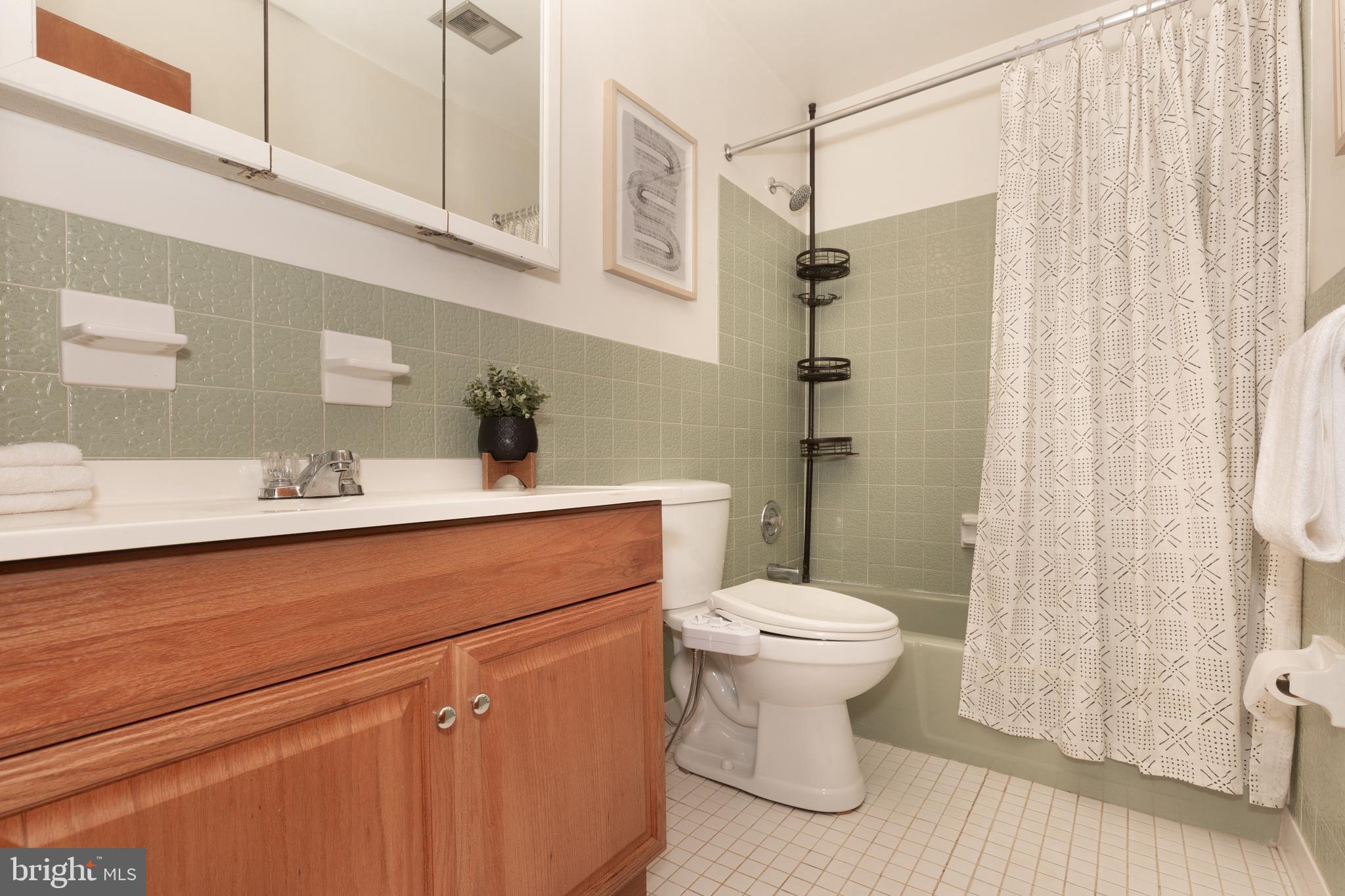 2711 Overview Road Hampstead, MD 21074 - Photo 31 of 65 Main Level Bathroom