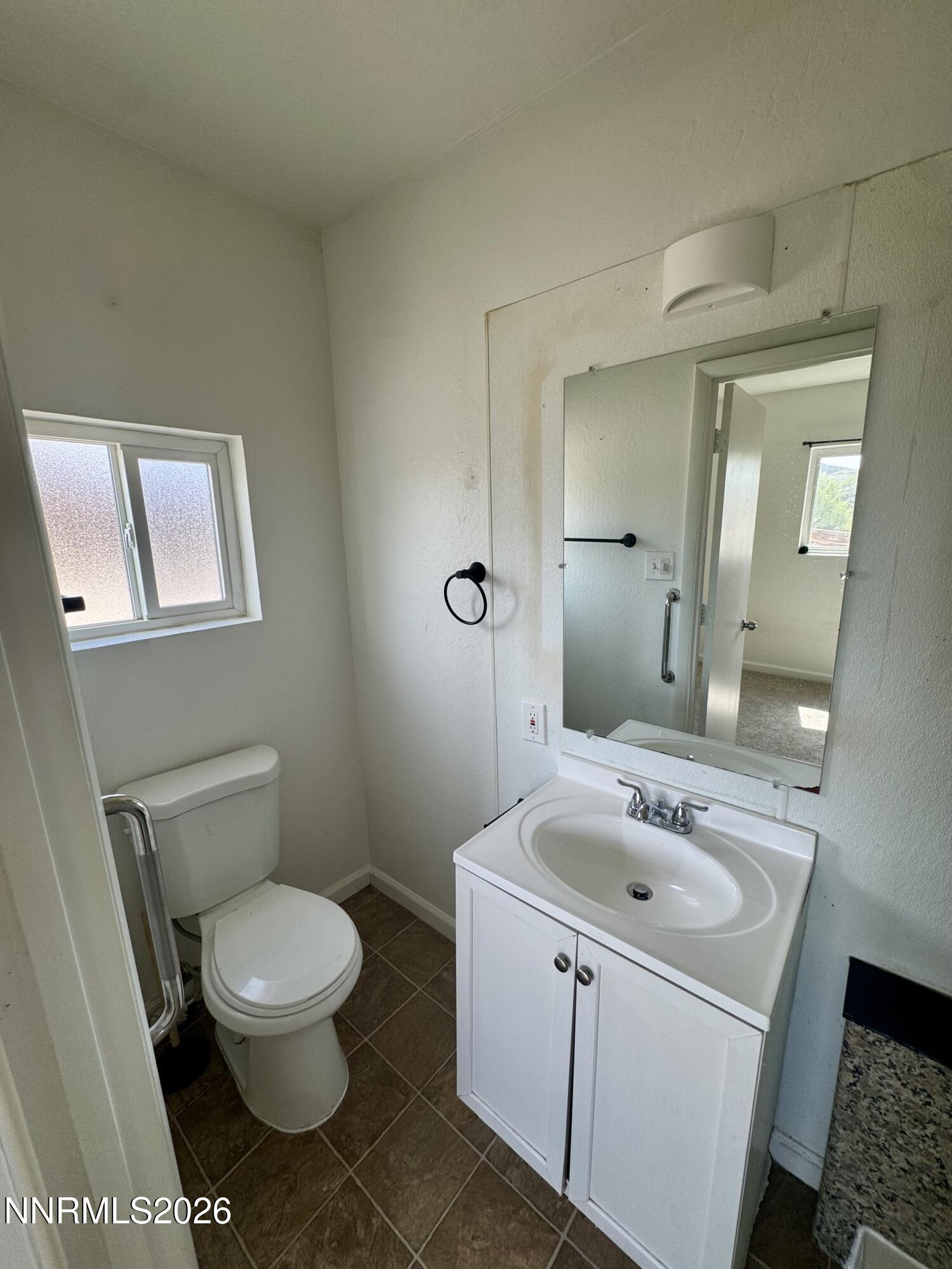 157 Walner Street Reno, NV 89506 - Photo 10 of 29 IMG_4008