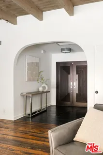 $1,799,000 | 20330 Del Campo Place, Woodland Hills, CA 91364