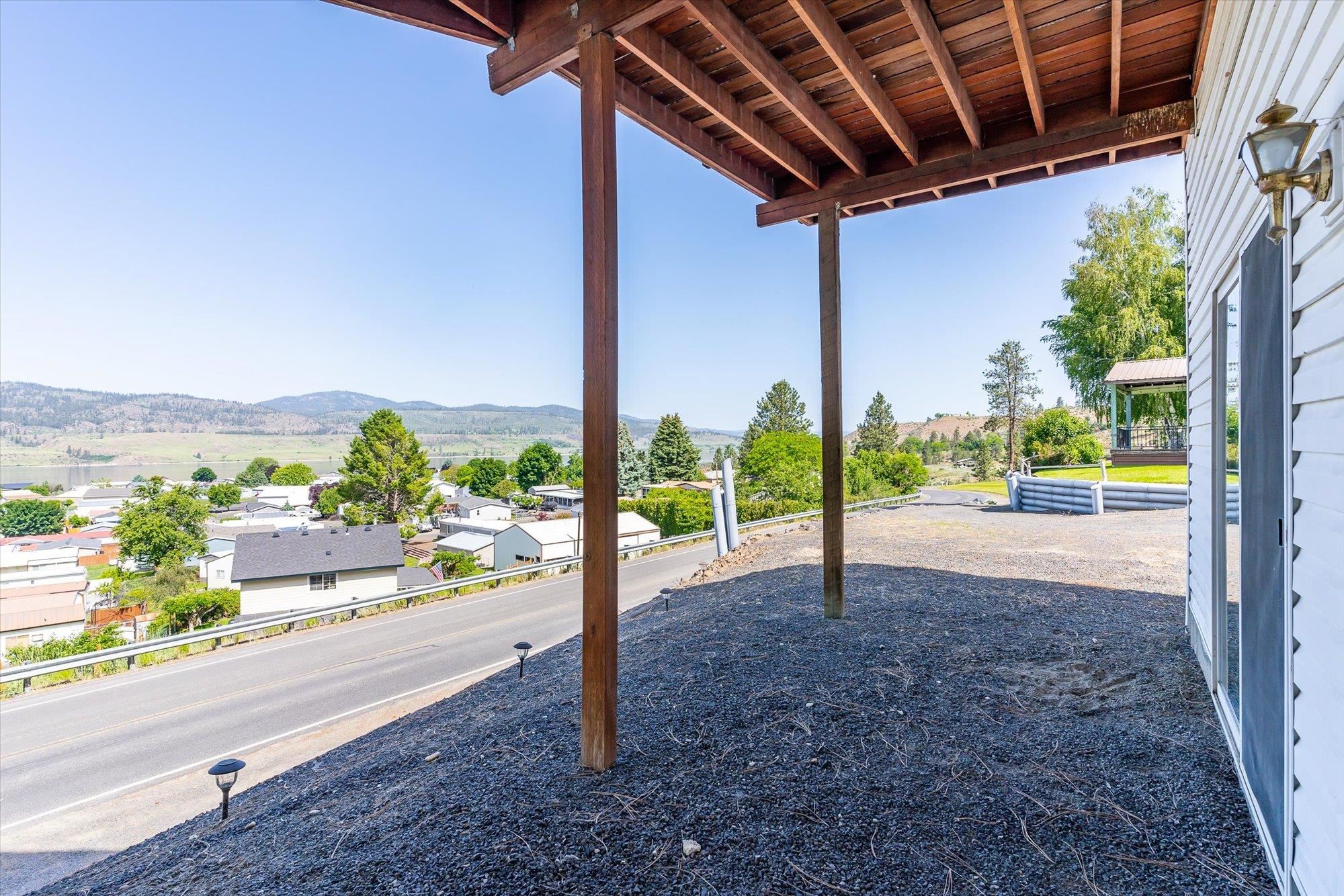 1104 7 Bays Road East Seven Bays, WA 99122 - Photo 31 of 43