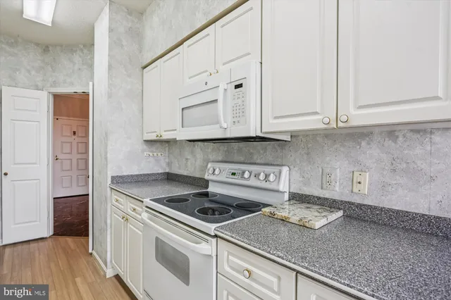 $350,000 | 3210 North Leisure World Boulevard, Unit 610, Silver Spring, MD 20906