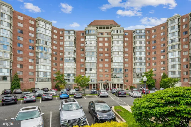 $350,000 | 3210 North Leisure World Boulevard, Unit 610, Silver Spring, MD 20906
