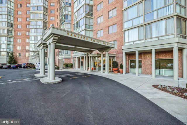 $350,000 | 3210 North Leisure World Boulevard, Unit 610, Silver Spring, MD 20906
