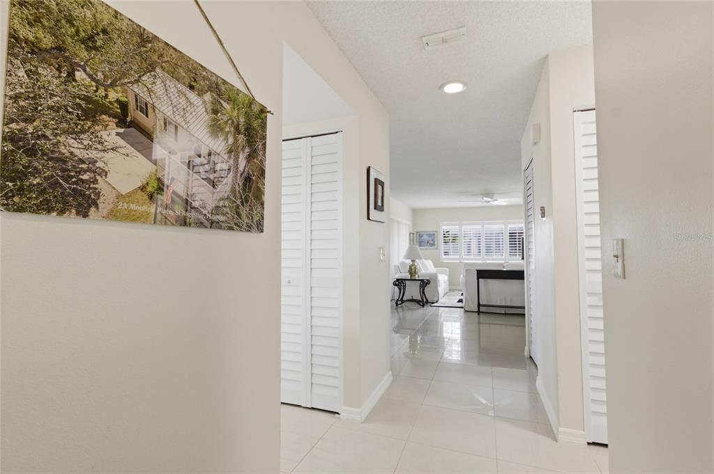 2701 Countryside Boulevard, Unit 101 Clearwater, FL 33761 - Photo 9 of 31