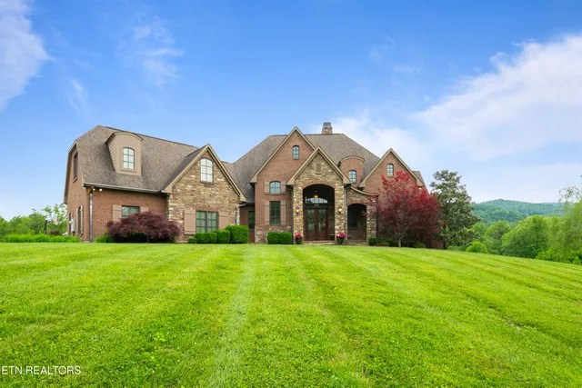 $1,199,900 | 759 Indian Mountain Road, Jellico, TN 37762