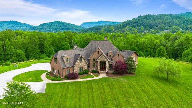 $1,199,900 | 759 Indian Mountain Road, Jellico, TN 37762