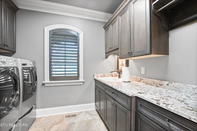 $1,199,900 | 759 Indian Mountain Road, Jellico, TN 37762