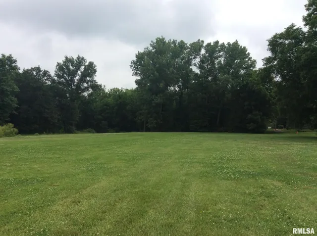 $180,000 | 2603 Veterans Memorial Drive, Mount Vernon, IL 62864