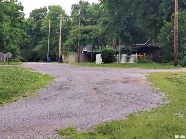 $180,000 | 2603 Veterans Memorial Drive, Mount Vernon, IL 62864