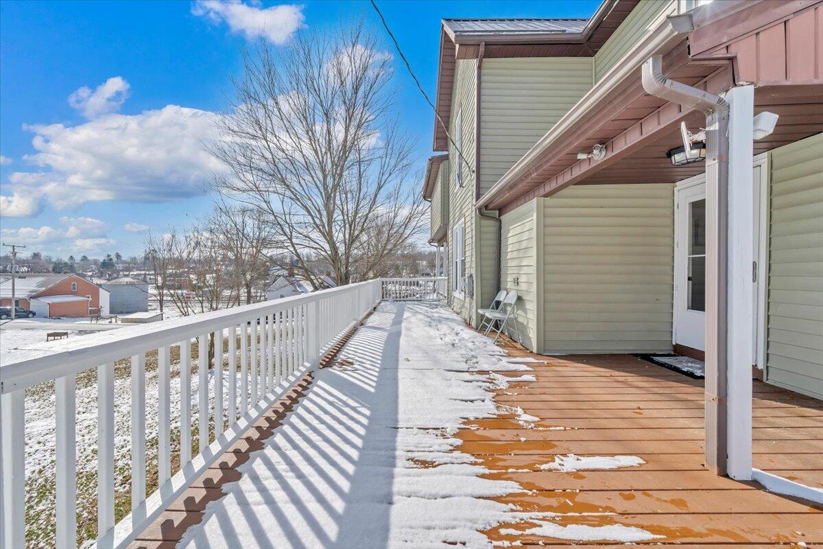 218 Richmond Avenue Rural Retreat, VA 24368 - Photo 3 of 49 41-MIB02448