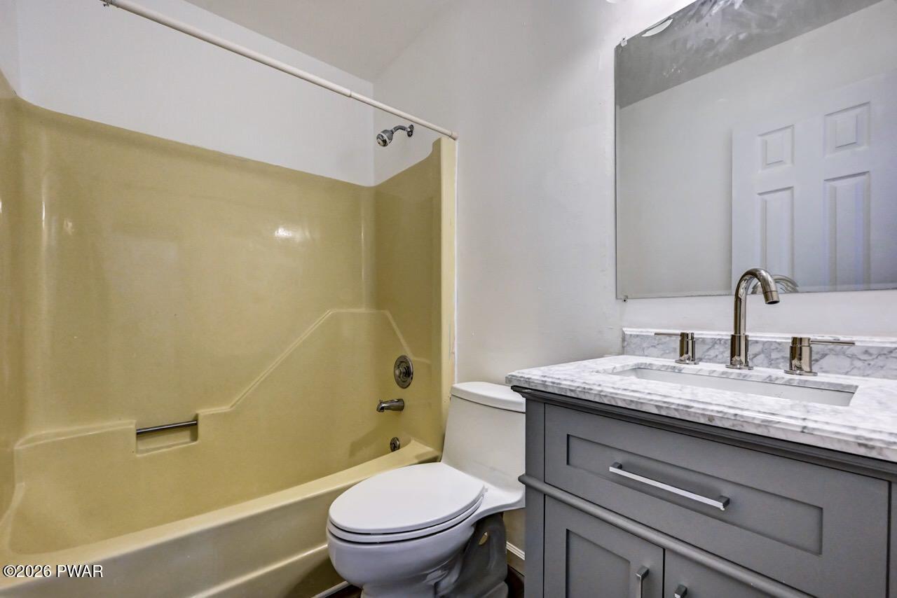 109 Rodeo Lane Hawley, PA 18428 - Photo 47 of 75