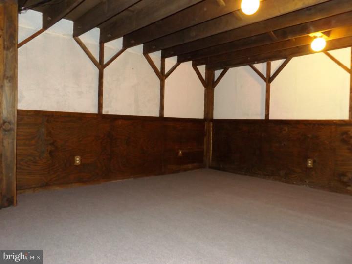 1046 Telegraph Road Coatesville, PA 19320 - Photo 12 of 23 Family Room