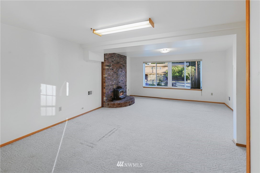 7909 186th Street Southwest Edmonds, WA 98026 - Photo 15 of 31 Gallery Image 15