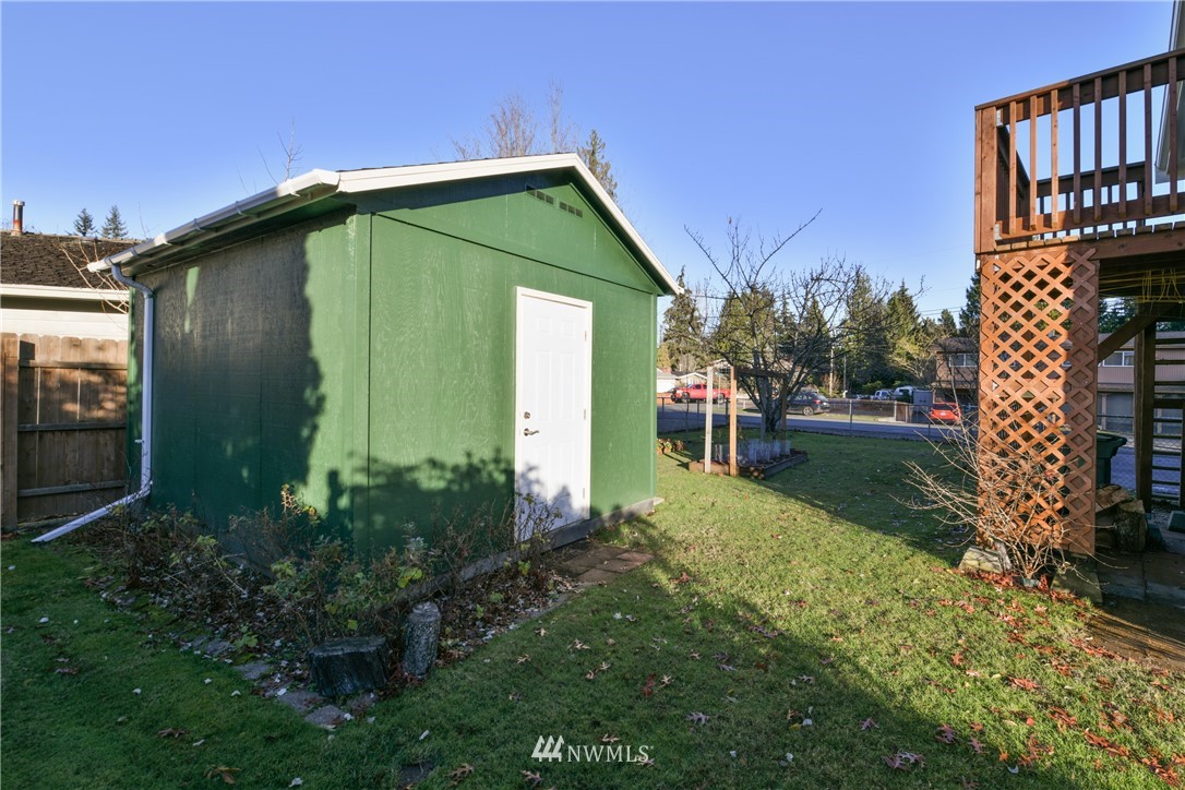 7909 186th Street Southwest Edmonds, WA 98026 - Photo 25 of 31 Gallery Image 25