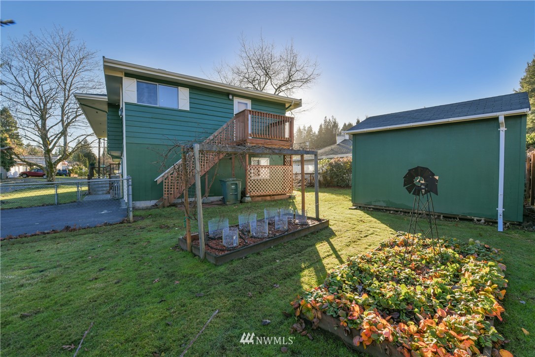 7909 186th Street Southwest Edmonds, WA 98026 - Photo 26 of 31 Gallery Image 26