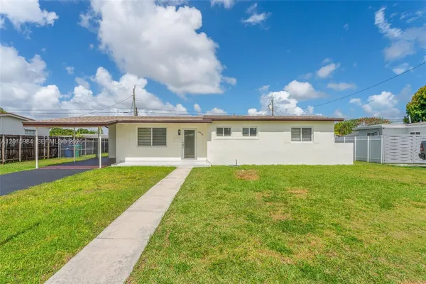 $729,000 | 4211 Southwest 97th Place, Miami, FL 33165