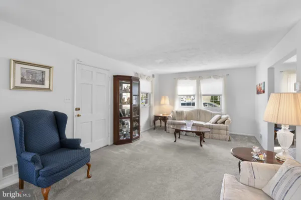 $359,900 | 943 Homberg Avenue, Baltimore, MD 21221