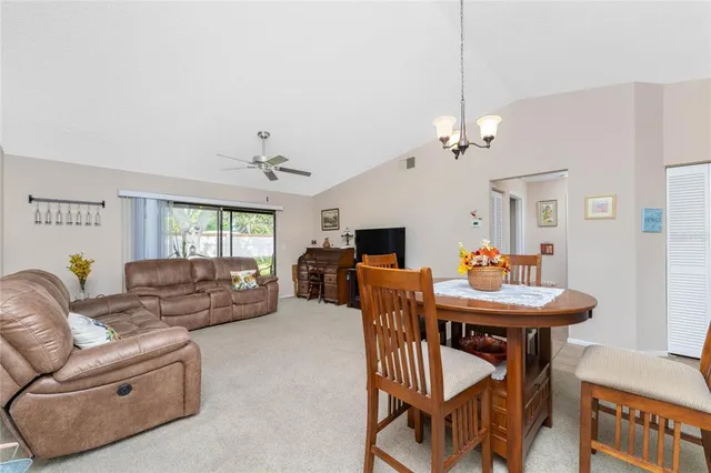 $199,000 | 1800 Curry Trail, Unit 11, Nokomis, FL 34275