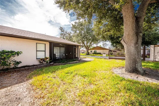 $199,000 | 1800 Curry Trail, Unit 11, Nokomis, FL 34275