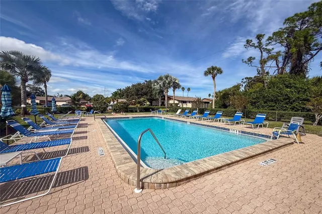 $199,000 | 1800 Curry Trail, Unit 11, Nokomis, FL 34275