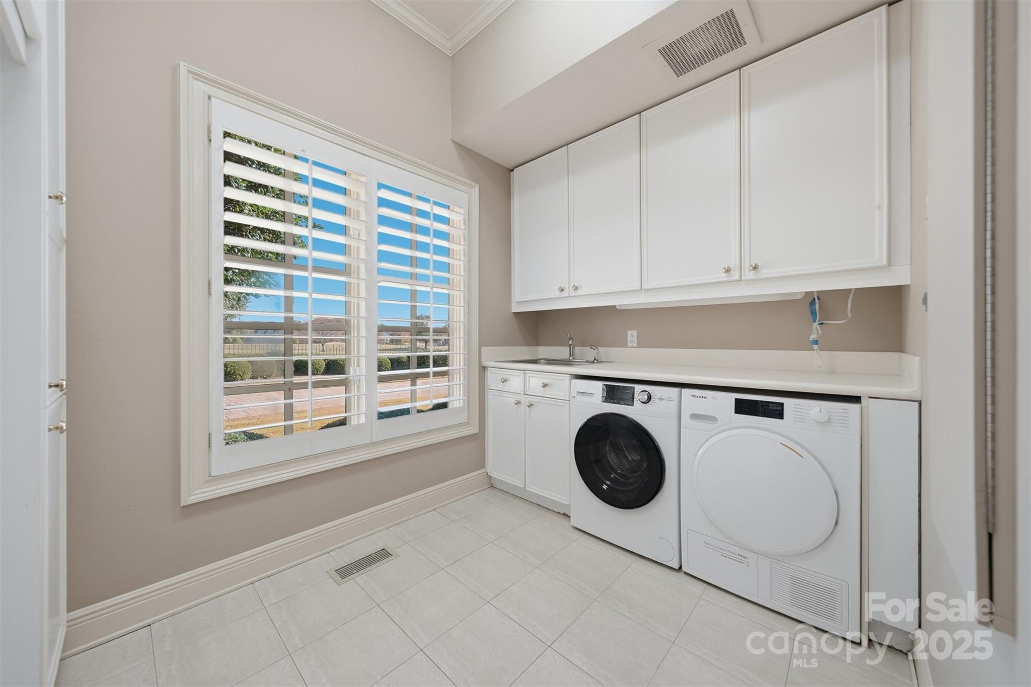 3619 Links Drive Conover, NC 28613 - Photo 26 of 48 a utility room with dryer and washer