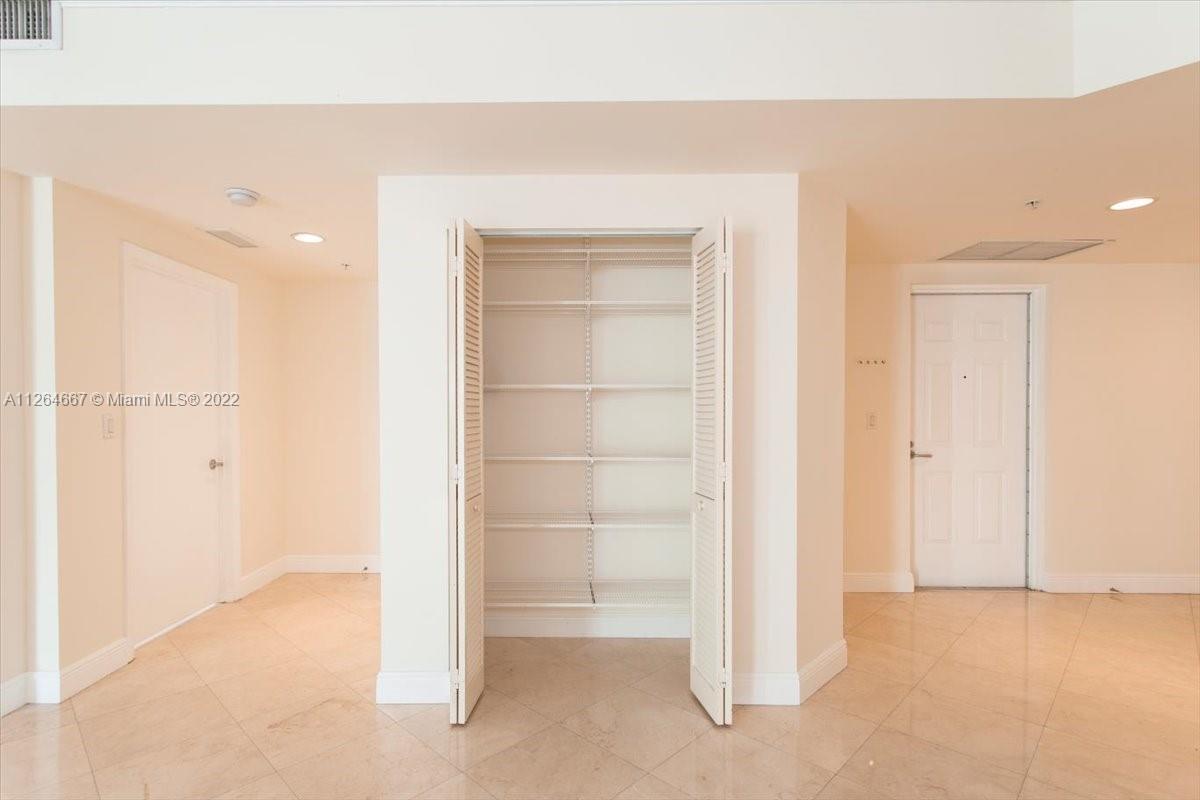 7275 Southwest 90th Street, Unit C310 Miami, FL 33156 - Photo 8 of 40 a view of an empty room