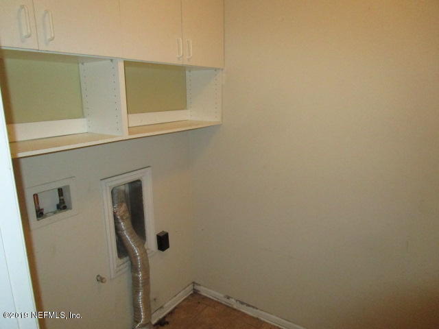 6071 Wakulla Springs Road Jacksonville, FL 32258 - Photo 18 of 18 Laundry
