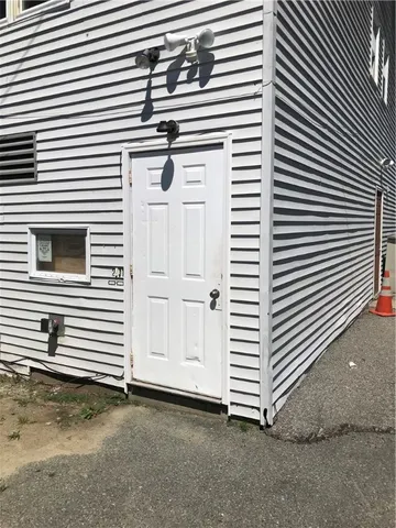 $1,650 | 1282 Chalkstone Avenue, Unit 1, Providence, RI 02908