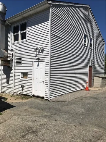 $1,650 | 1282 Chalkstone Avenue, Unit 1, Providence, RI 02908