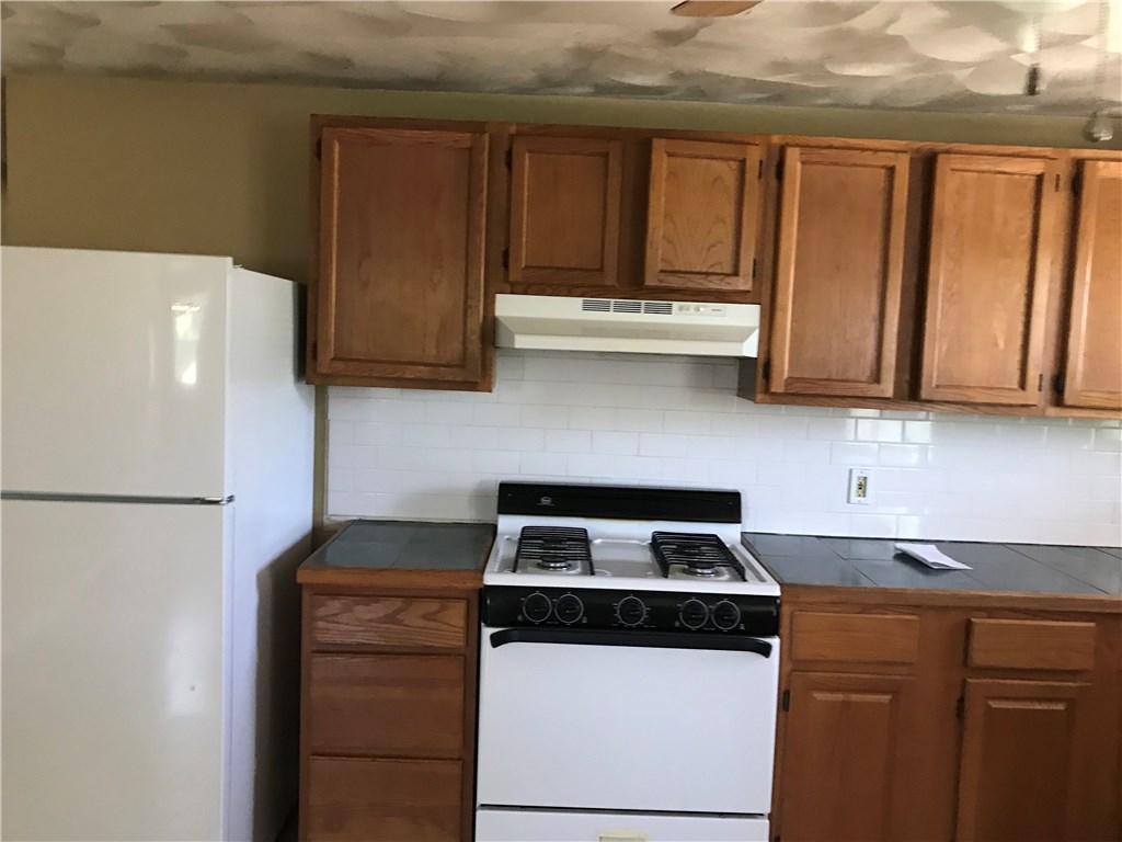 1282 Chalkstone Avenue, Unit 1 Providence, RI 02908 - Photo 4 of 29