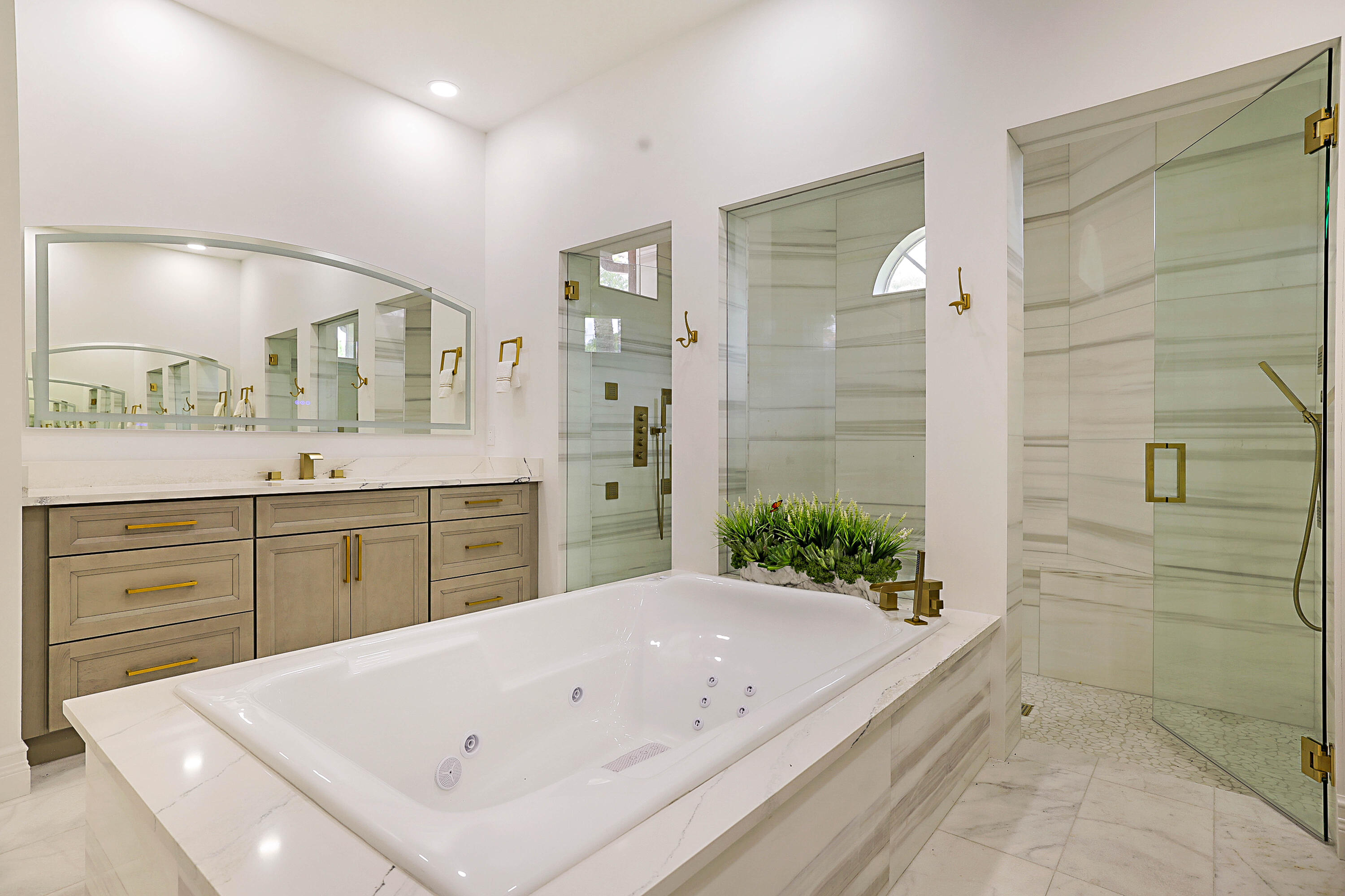 1296 Southeast Colony Way Jupiter, FL 33478 - Photo 29 of 67 Owner's Bath