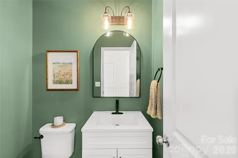 $450,000 | 1426 Kings Grove Drive, York, SC 29745