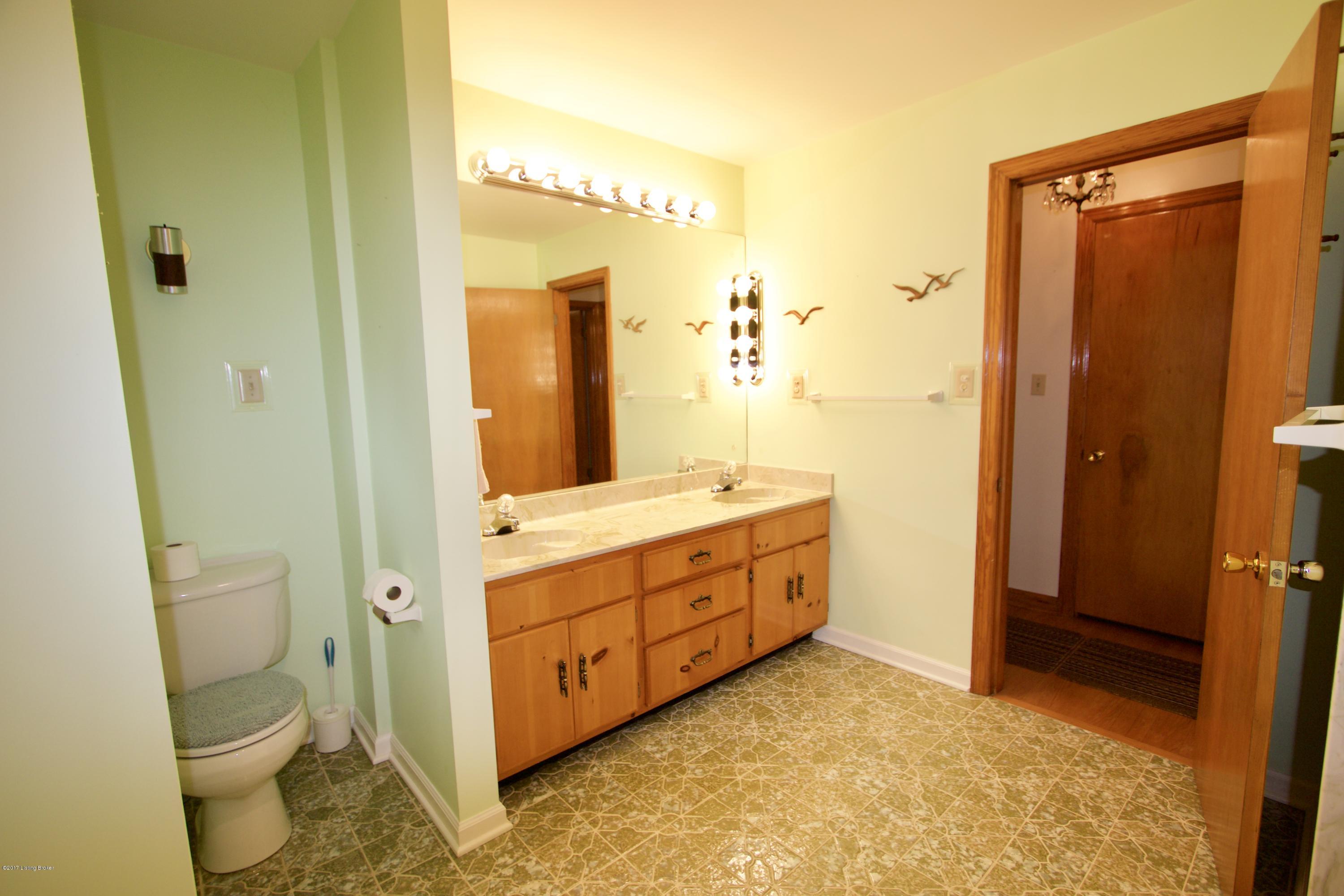 4313 Lowe Road Louisville, KY 40220 - Photo 23 of 39 fullsizeoutput_13ab