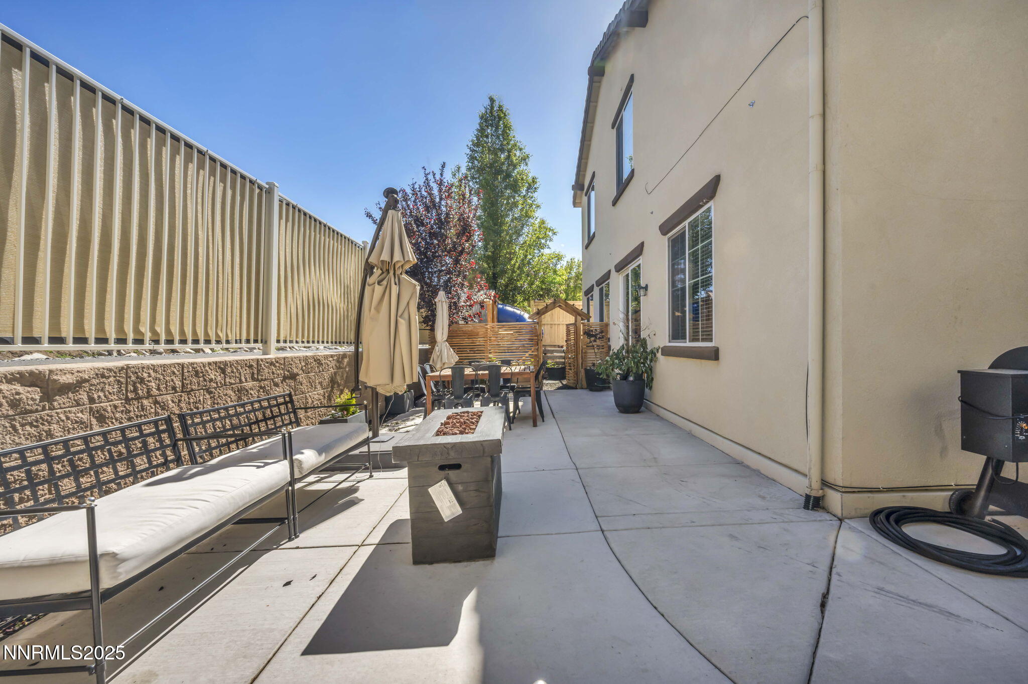 2028 Whitecliff Drive Reno, NV 89521 - Photo 13 of 48 13-web-or-mls-2028-whitecliff-dr