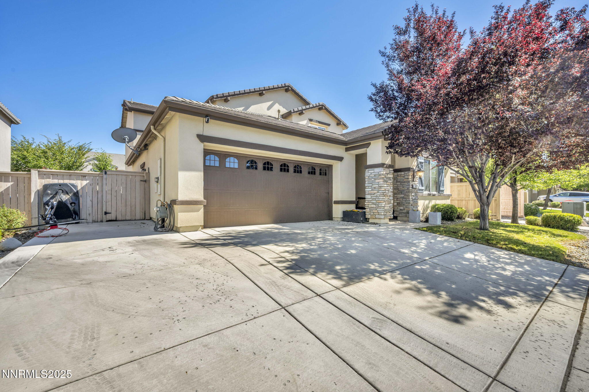 3-web-or-mls-2028-whitecliff-dr