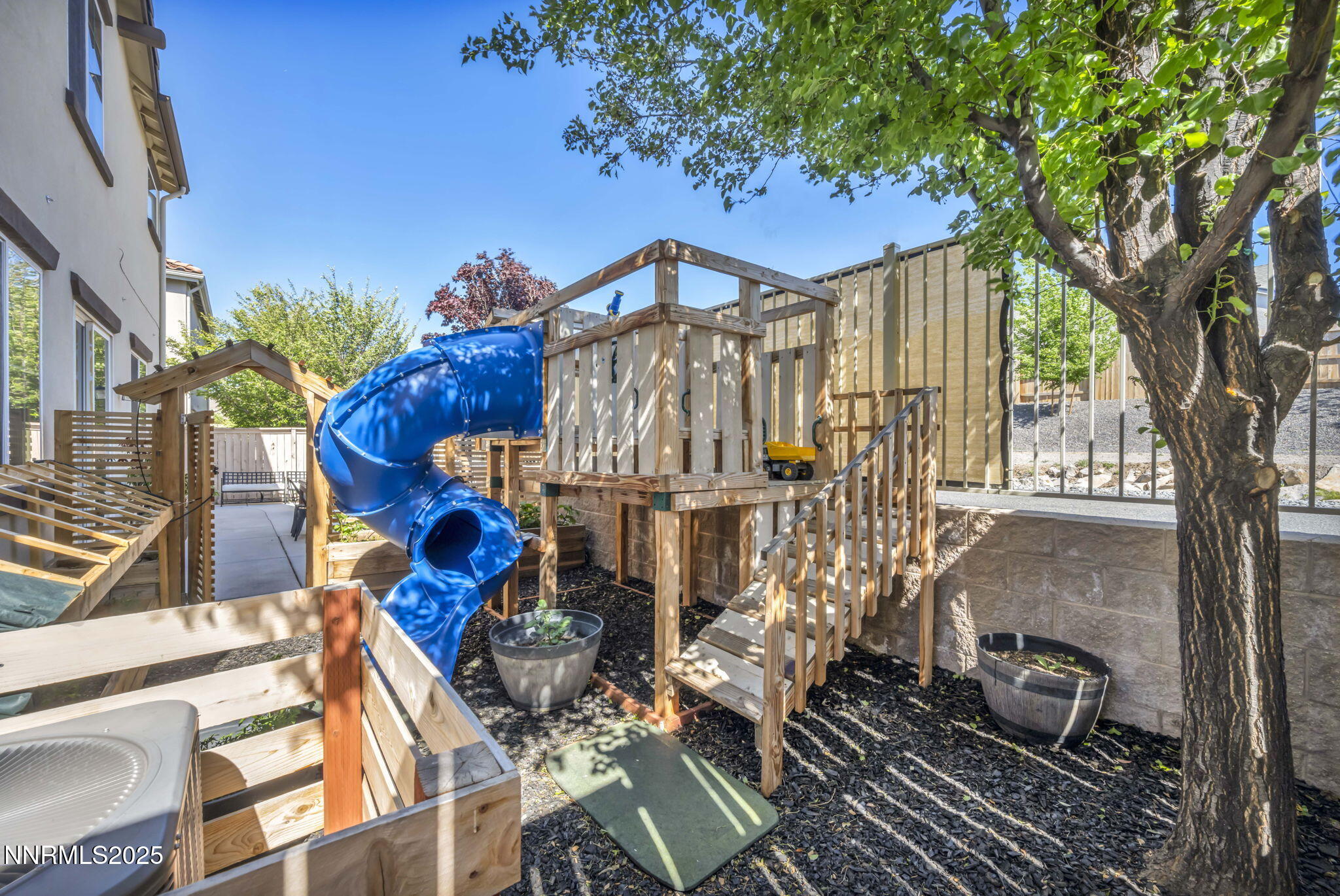 2028 Whitecliff Drive Reno, NV 89521 - Photo 8 of 48 8-web-or-mls-2028-whitecliff-dr