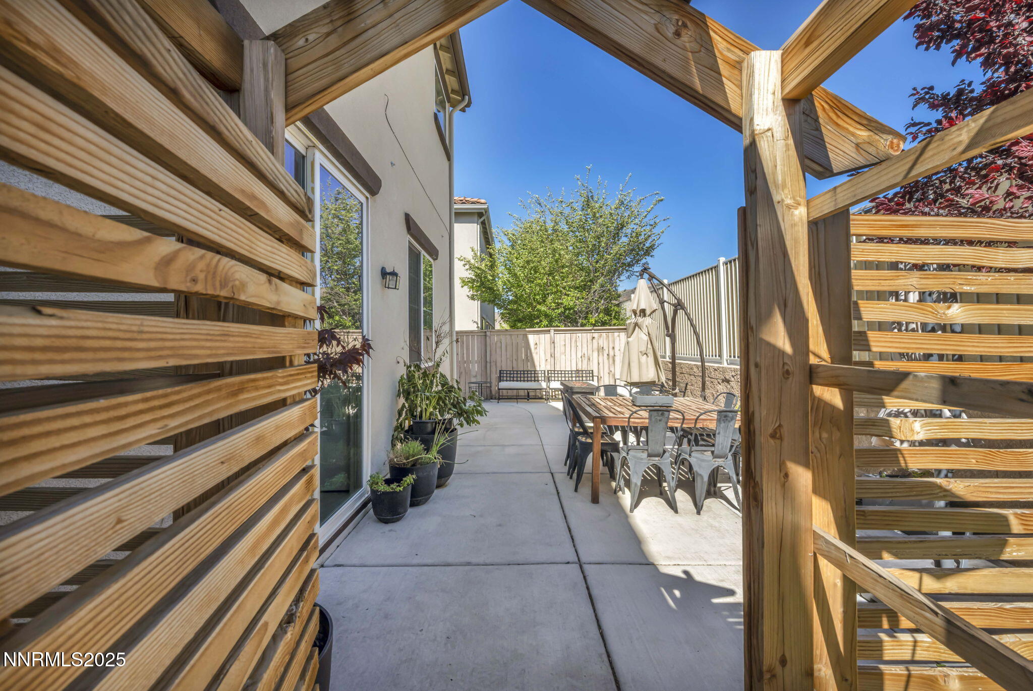 2028 Whitecliff Drive Reno, NV 89521 - Photo 10 of 48 10-web-or-mls-2028-whitecliff-dr