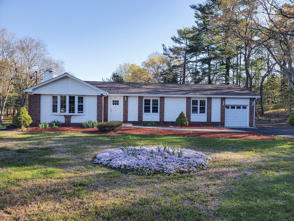 67 B Richmond Road, Unit B Freetown, MA 02702 - Photo 9 of 34 Gallery Image 9