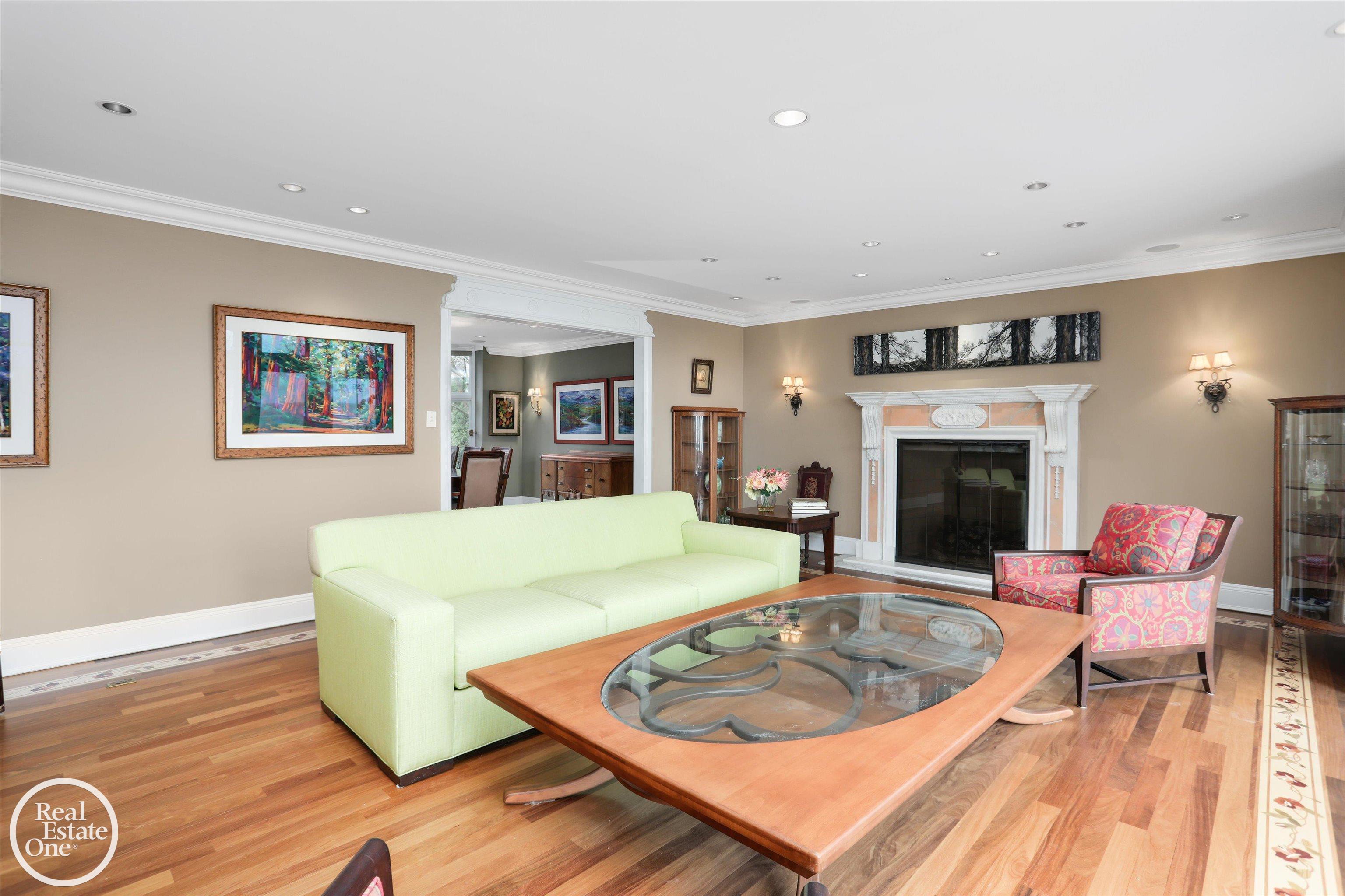 583 Lake Shore Road Grosse Pointe Shores, MI 48236 - Photo 19 of 92