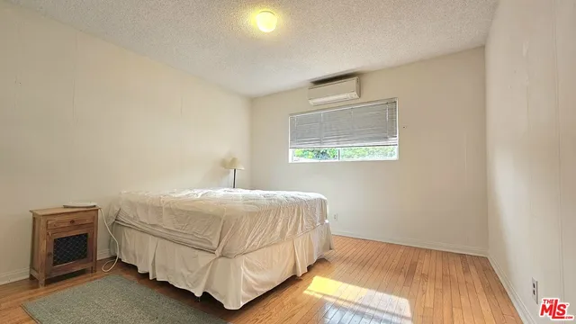 $5,900 | 4725 Purdue Avenue, Culver City, CA 90230