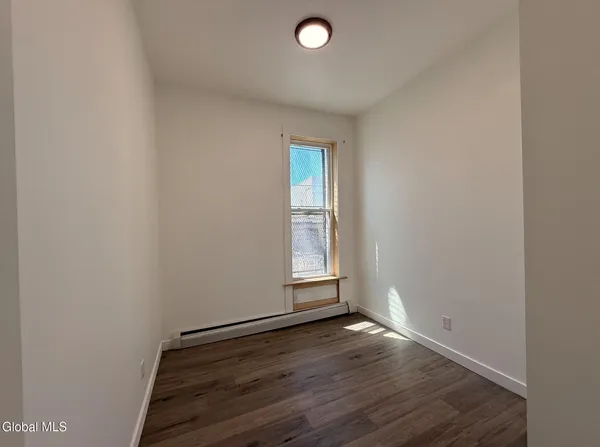 $1,700 | 336 Clinton Avenue, Unit 1, Albany, NY 12206