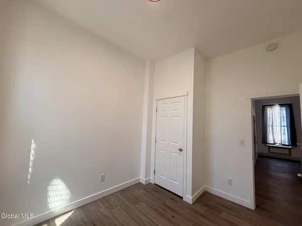 $1,700 | 336 Clinton Avenue, Unit 1, Albany, NY 12206